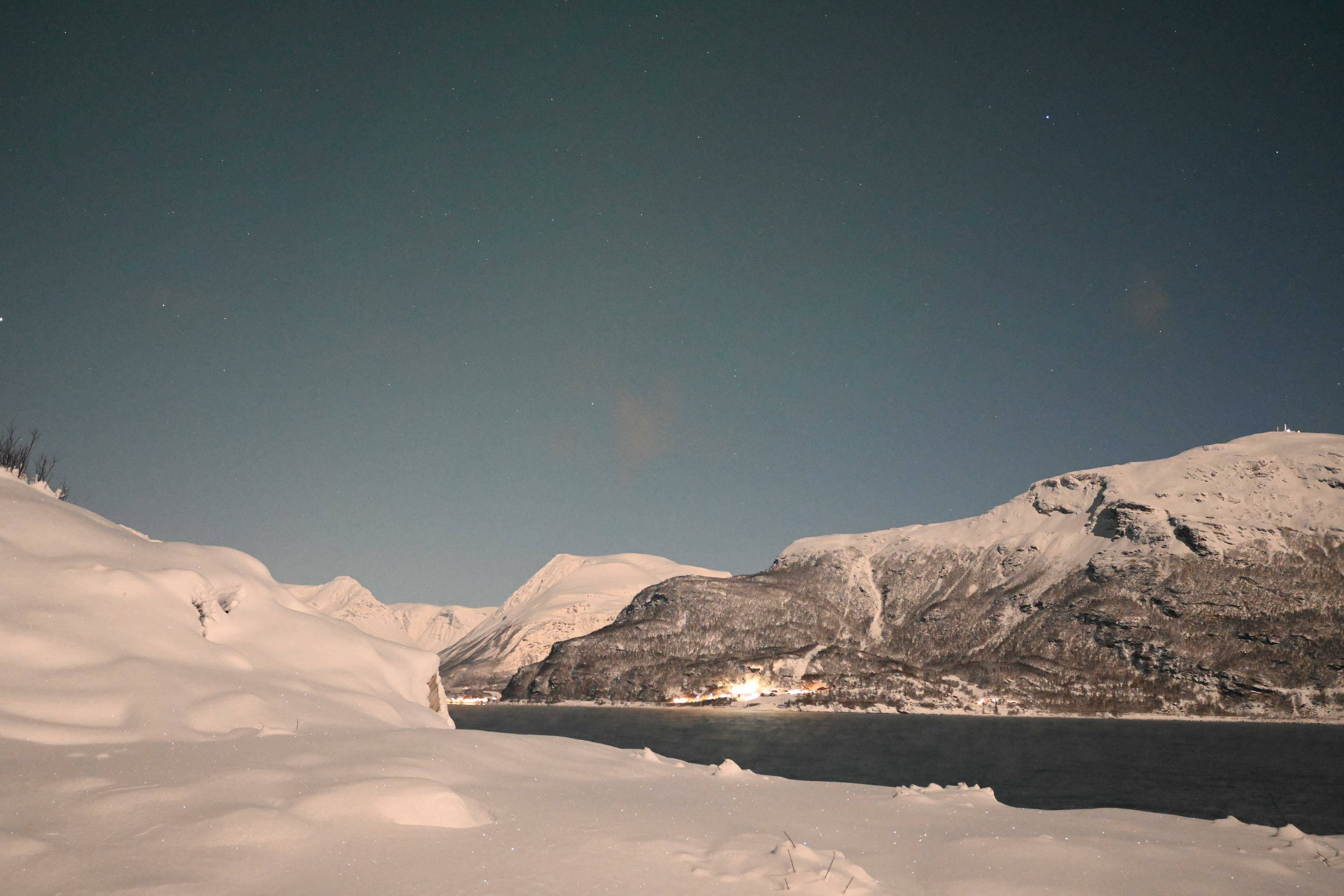 hwx_lyngseidet_1_20260101_000123_f4d90f03187f181177bdc9f211272a3e64ca1fa7.jpg